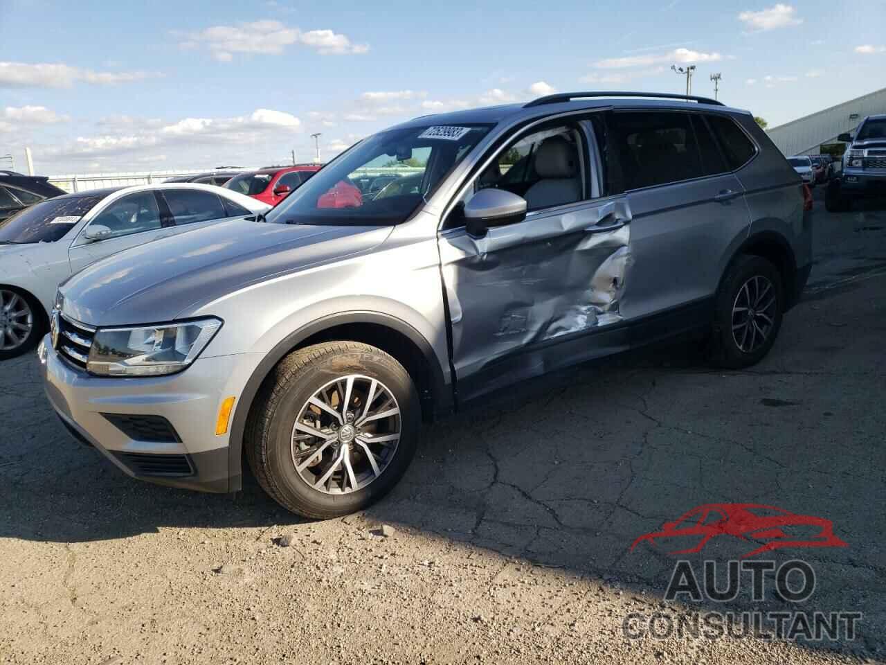 VOLKSWAGEN TIGUAN 2019 - 3VV2B7AX0KM101760