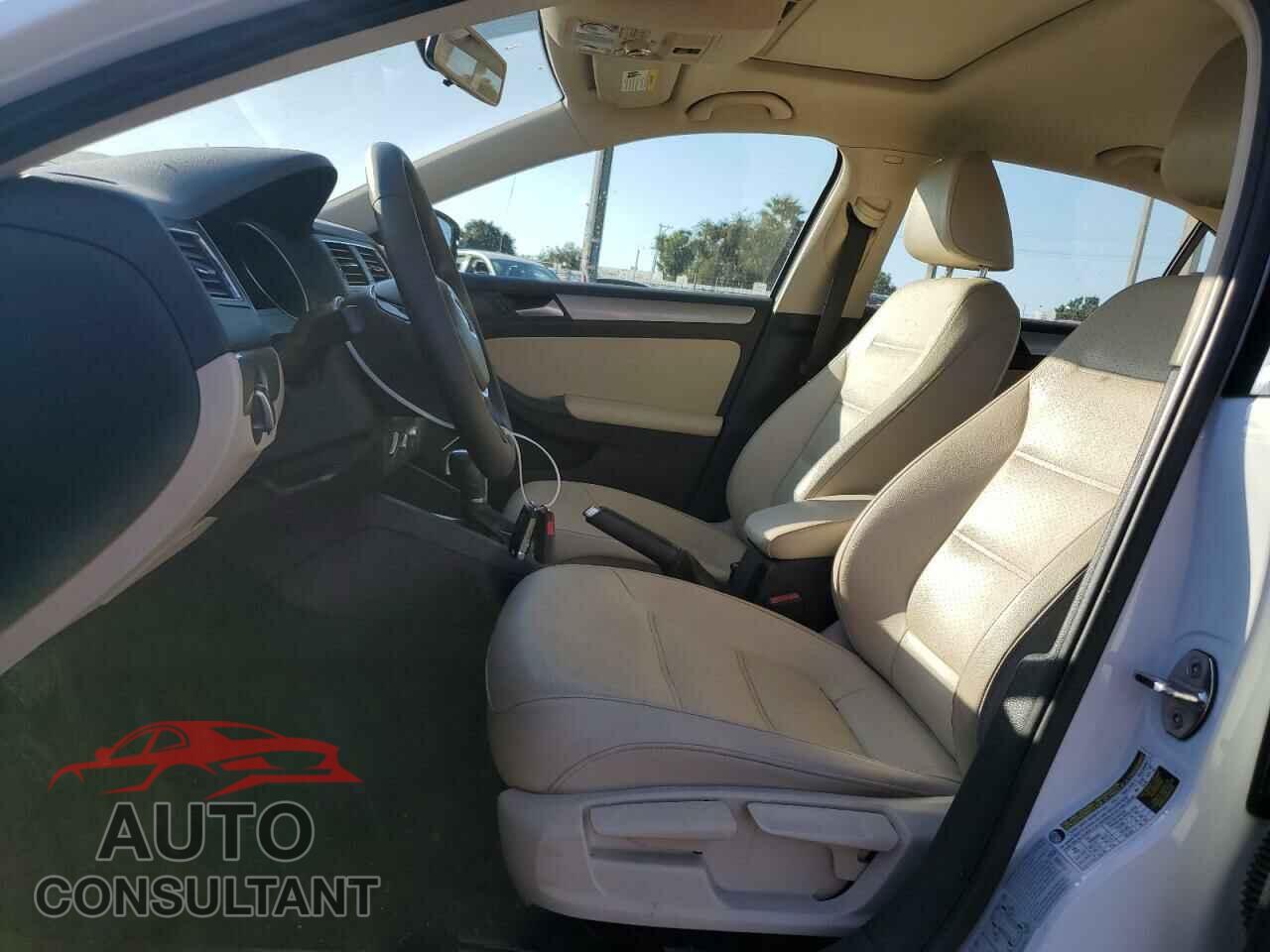 VOLKSWAGEN JETTA 2017 - 3VWDB7AJ5HM304913
