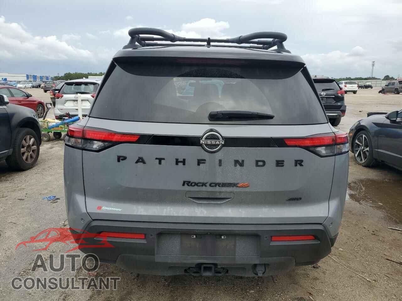 NISSAN PATHFINDER 2023 - 5N1DR3BD8PC256836