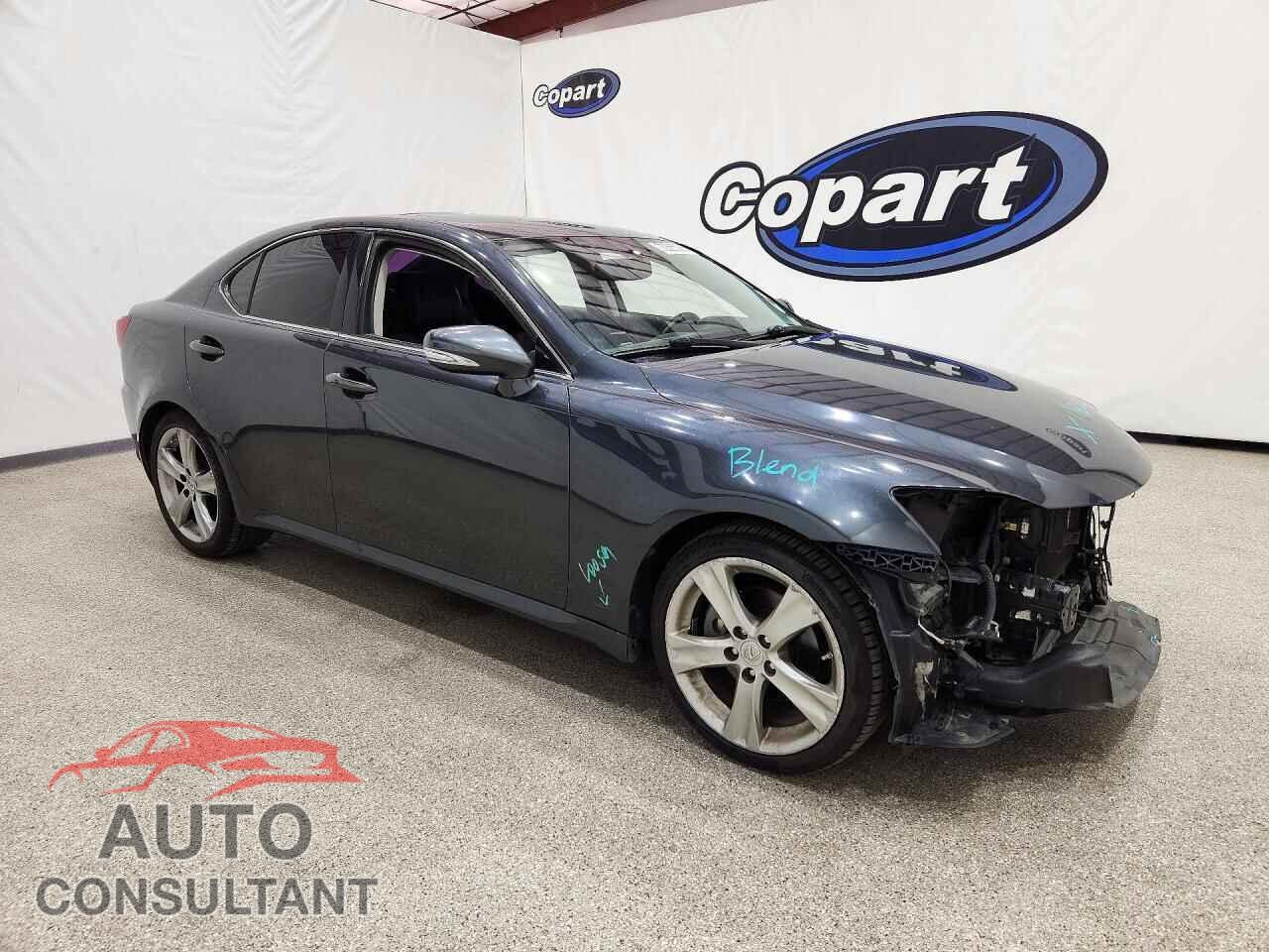 LEXUS IS 2011 - JTHBF5C2XB2101036