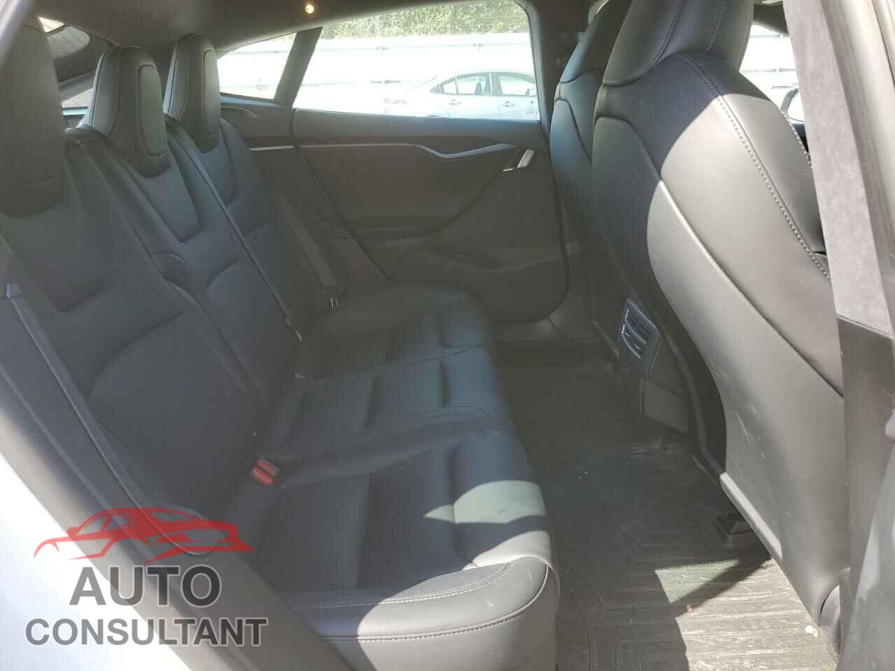 TESLA MODEL S 2020 - 5YJSA1E23LF369902