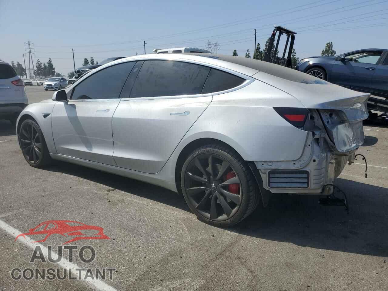 TESLA MODEL 3 2018 - 5YJ3E1EB2JF083447
