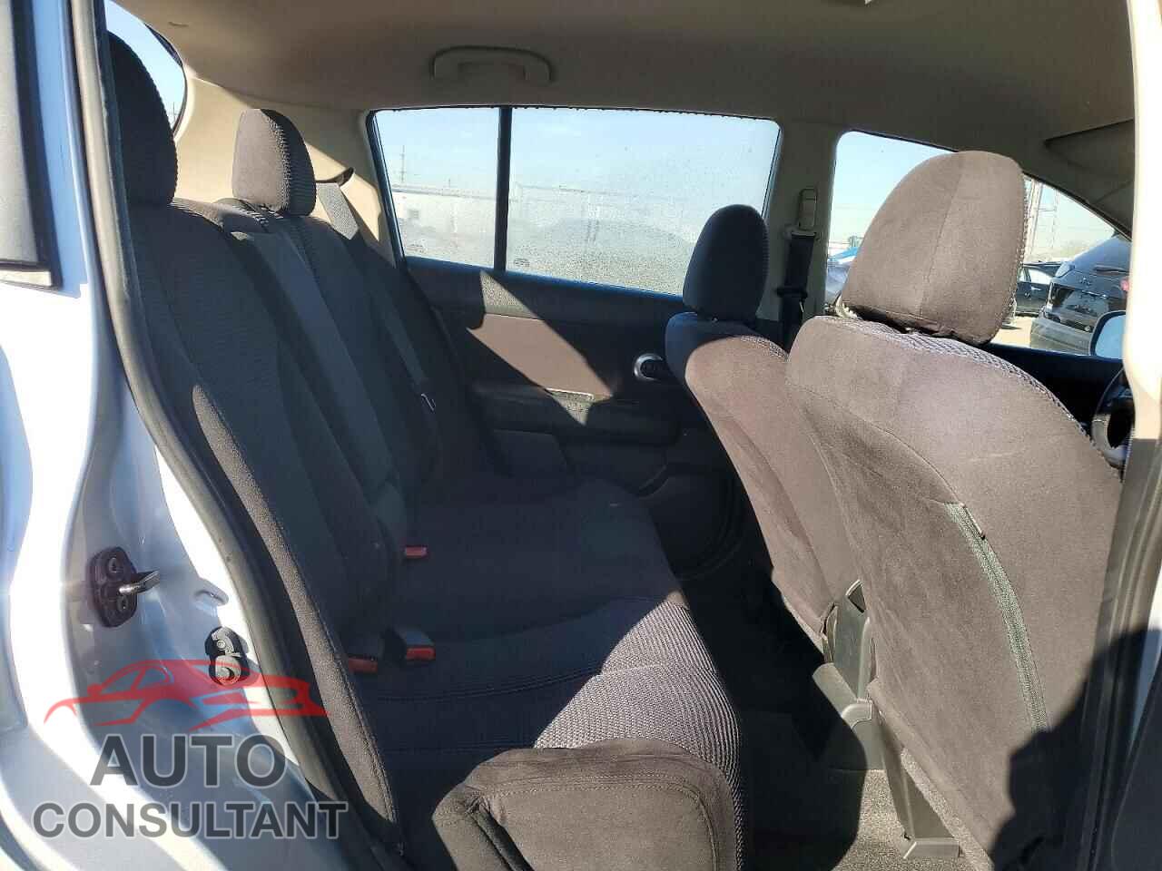 NISSAN VERSA 2011 - 3N1BC1CP9BL444890