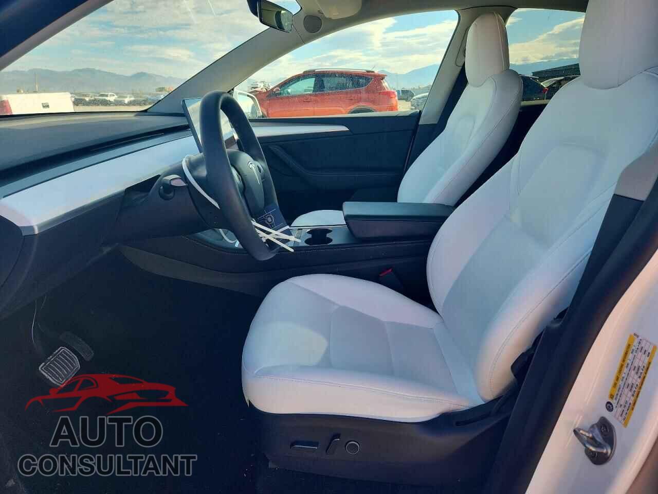 TESLA MODEL Y 2022 - 7SAYGDEE9NF523152