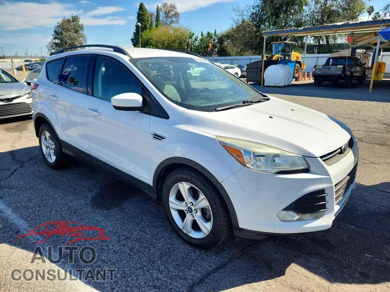 FORD ESCAPE 2016 - 1FMCU0GX1GUB51867