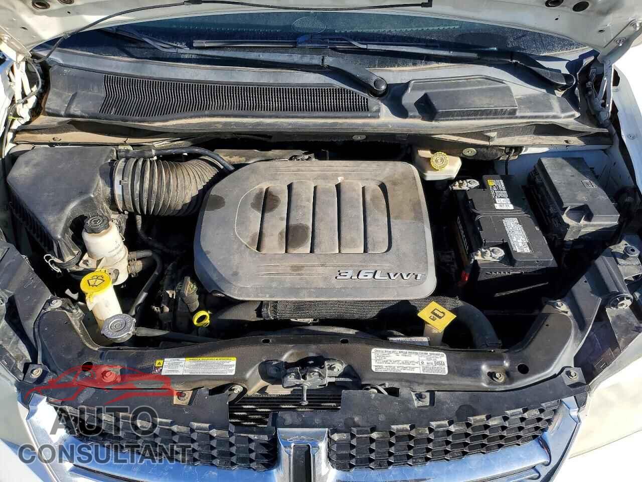 DODGE CARAVAN 2013 - 2C4RDGCG2DR529152