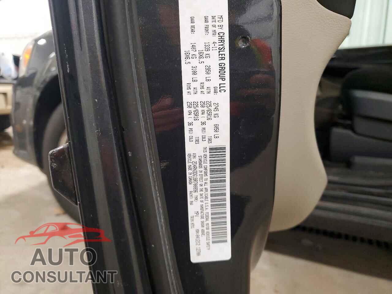 DODGE CARAVAN 2011 - 2D4RN3DG1BR700896
