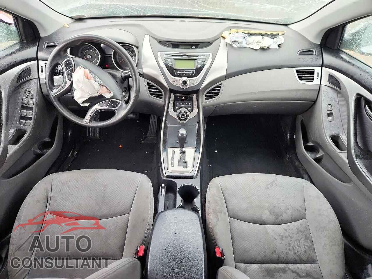 HYUNDAI ELANTRA 2013 - KMHDH4AE7DU521237