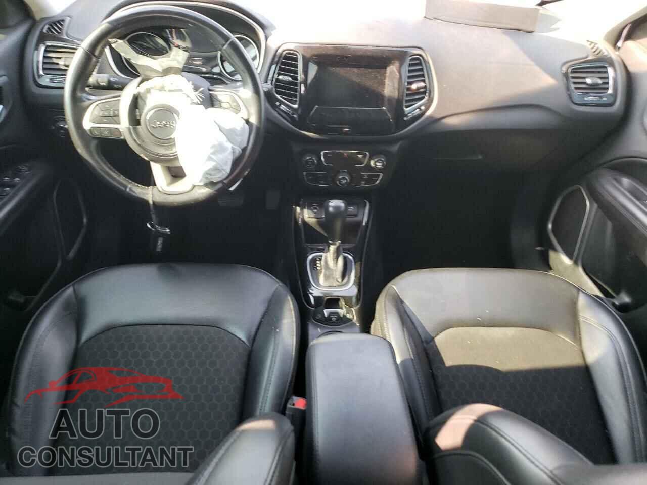 JEEP COMPASS 2020 - 3C4NJCBB9LT105274