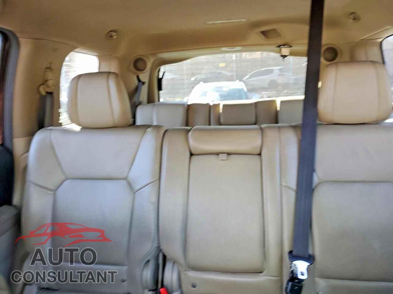 HONDA PILOT 2014 - 5FNYF4H92EB002675