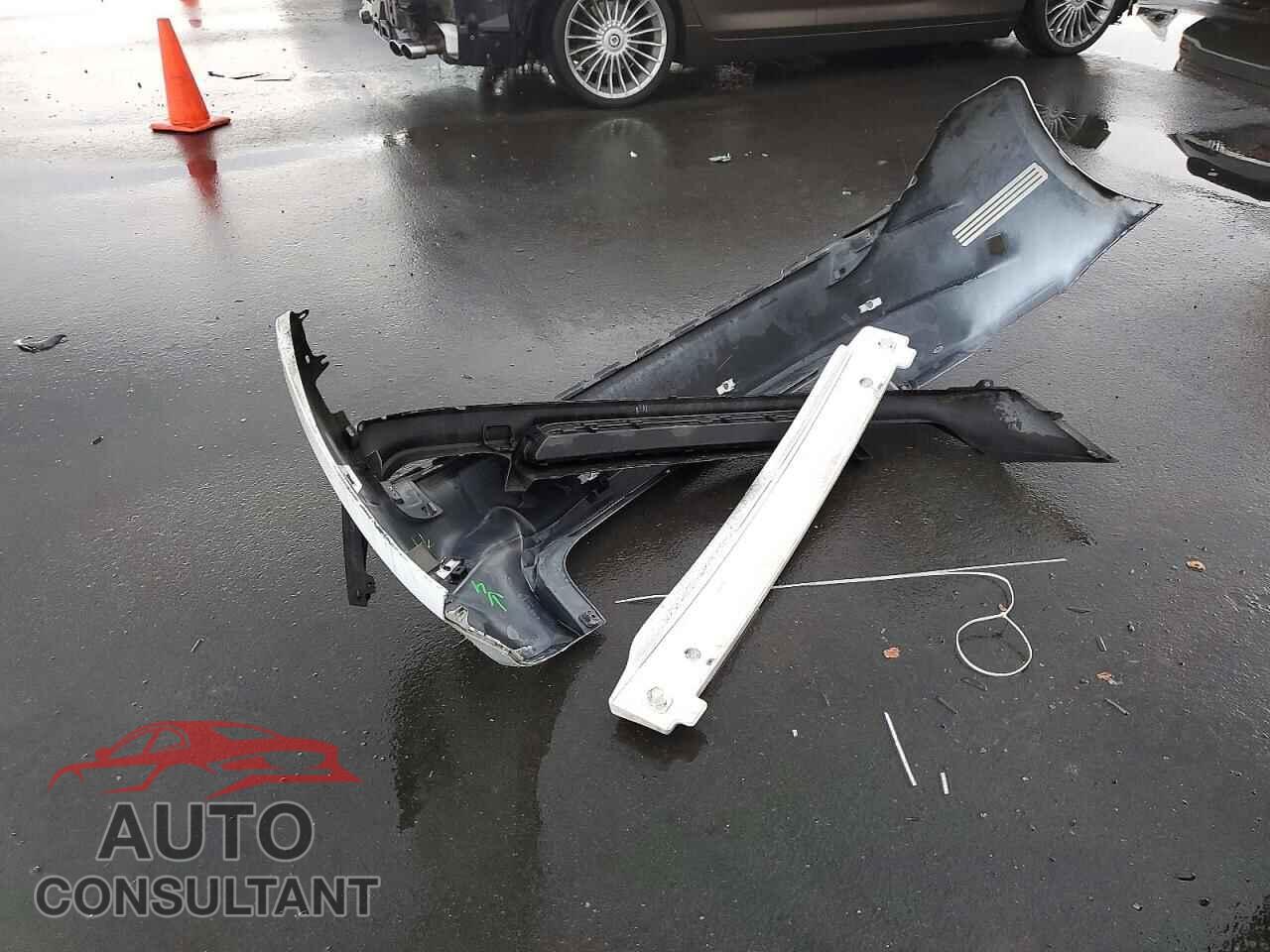LEXUS IS 2018 - JTHBA1D28J5064751