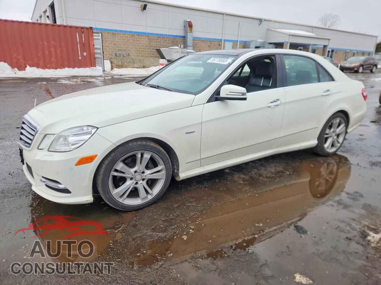 MERCEDES-BENZ E 2012 - WDDHF8JB3CA564388