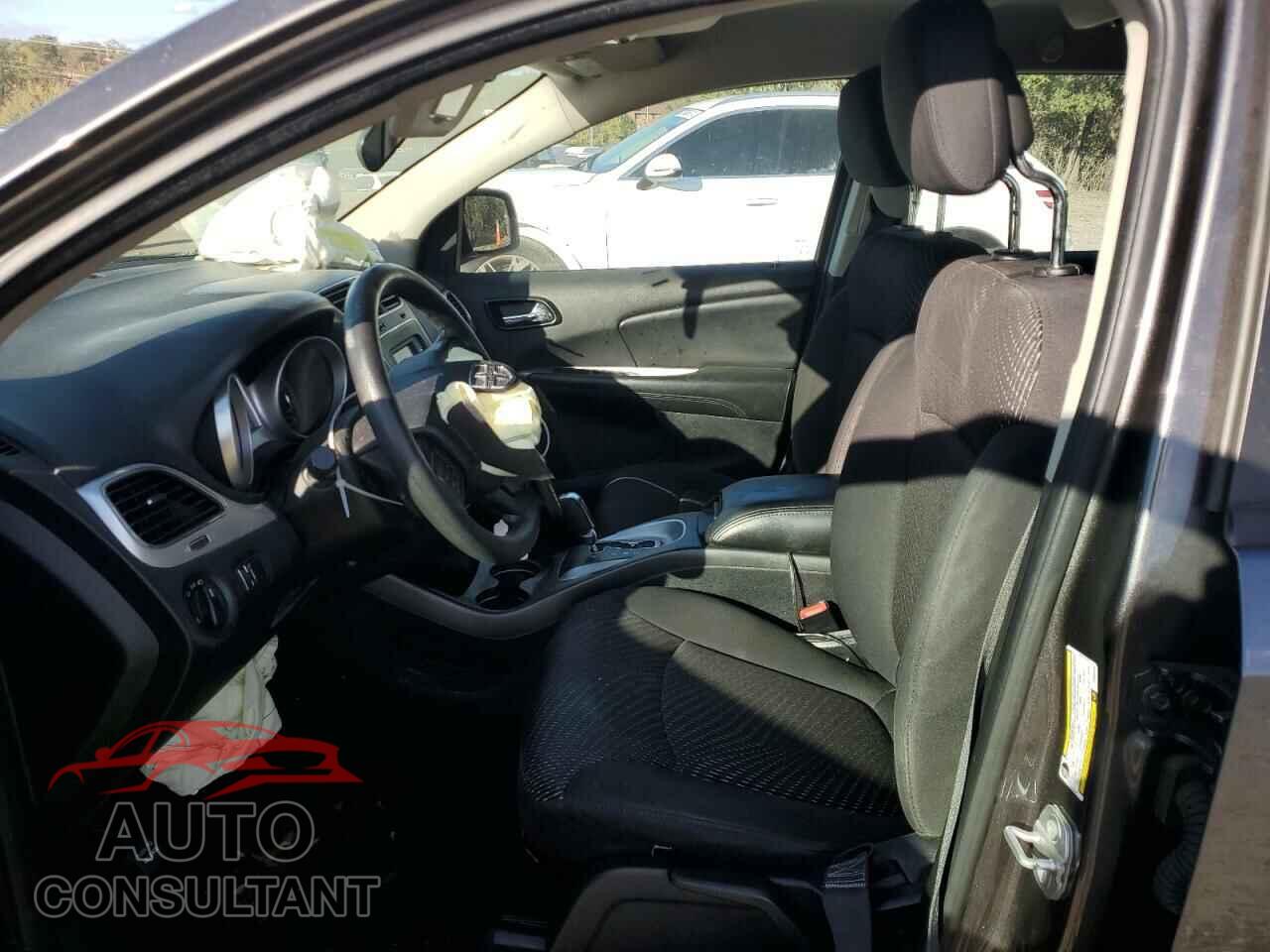DODGE JOURNEY 2015 - 3C4PDCAB1FT593190