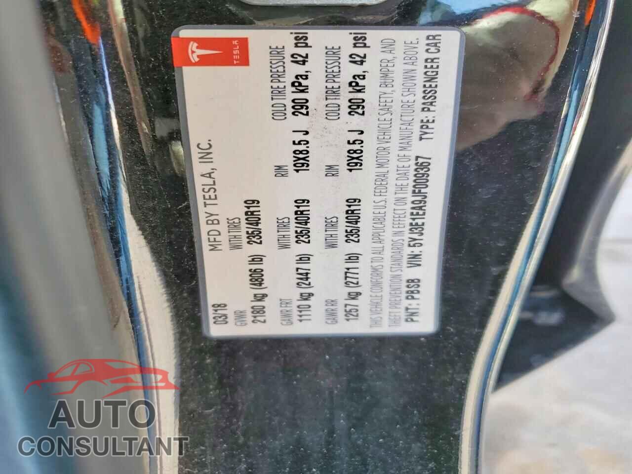 TESLA MODEL 3 2018 - 5YJ3E1EA9JF009367