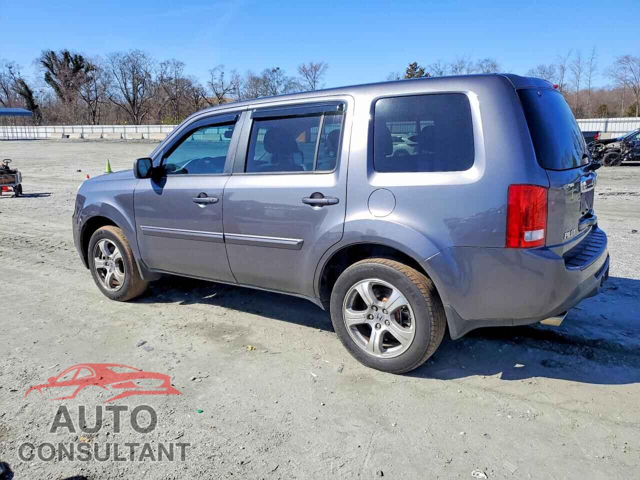HONDA PILOT 2015 - 5FNYF3H73FB022685