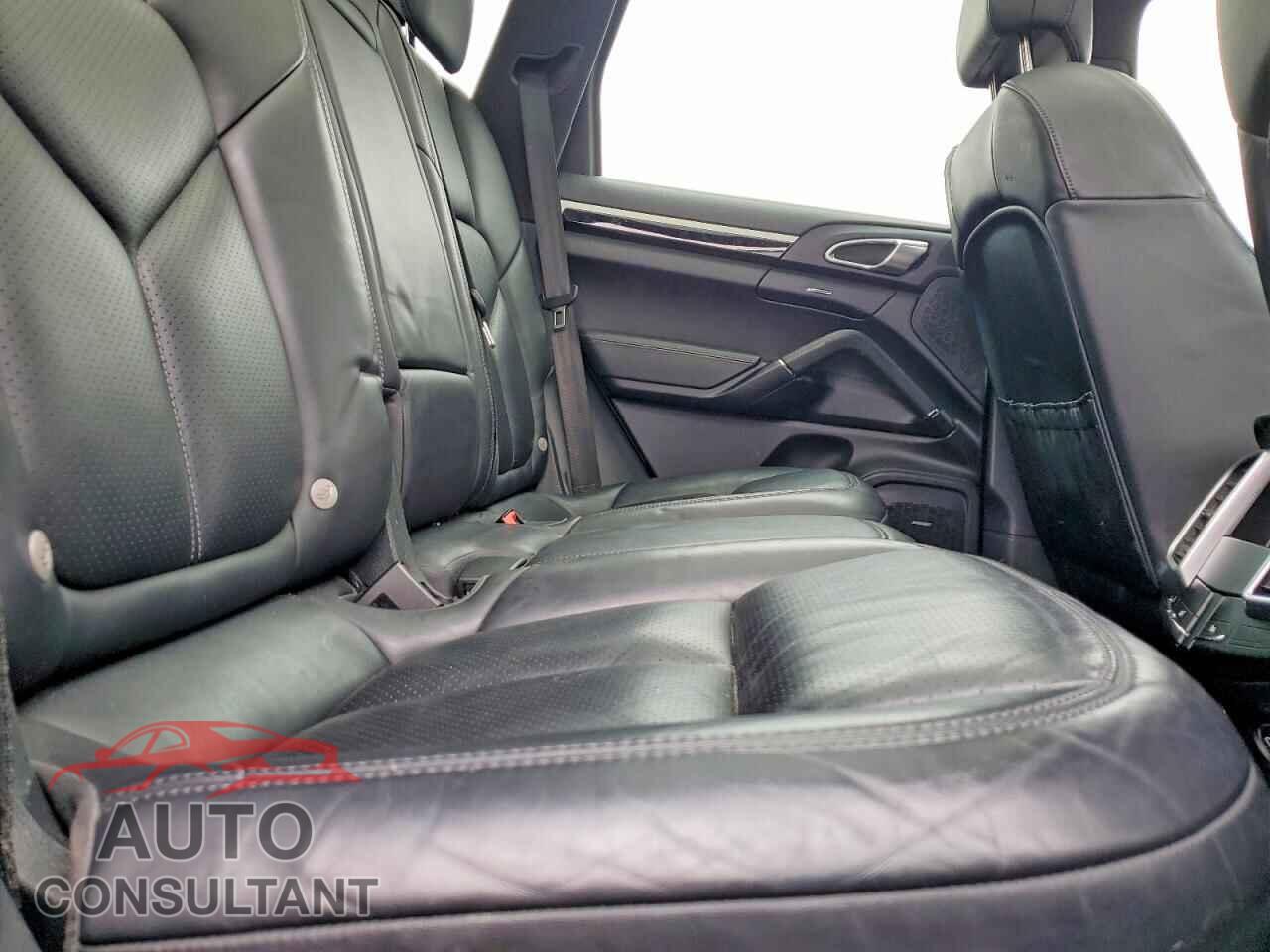 PORSCHE CAYENNE 2016 - WP1AB2A29GLA94333