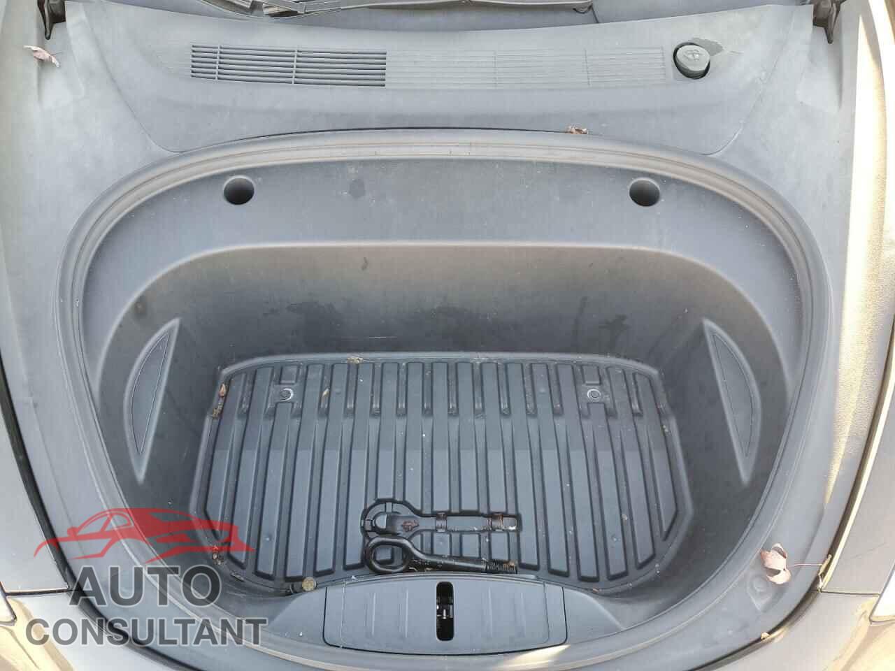 TESLA MODEL 3 2022 - 5YJ3E1EA8NF189866