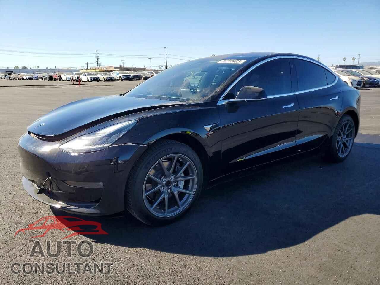 TESLA MODEL 3 2018 - 5YJ3E1EA2JF051766