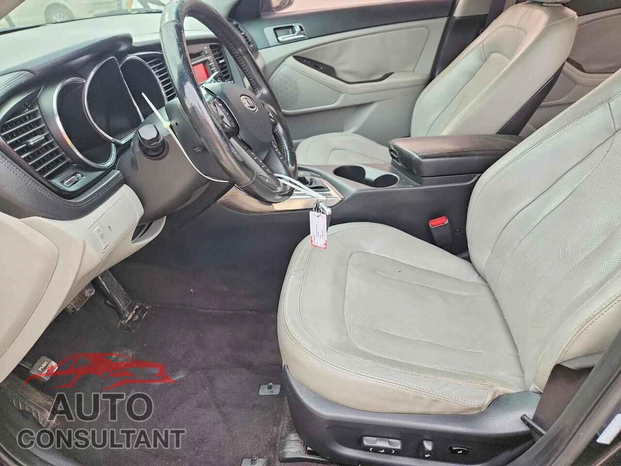 KIA OPTIMA 2011 - KNAGN4A73B5096051