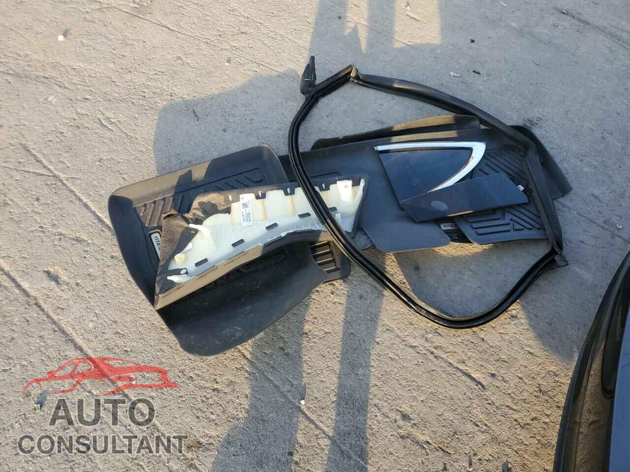 TESLA MODEL 3 2019 - 5YJ3E1EA6KF483455