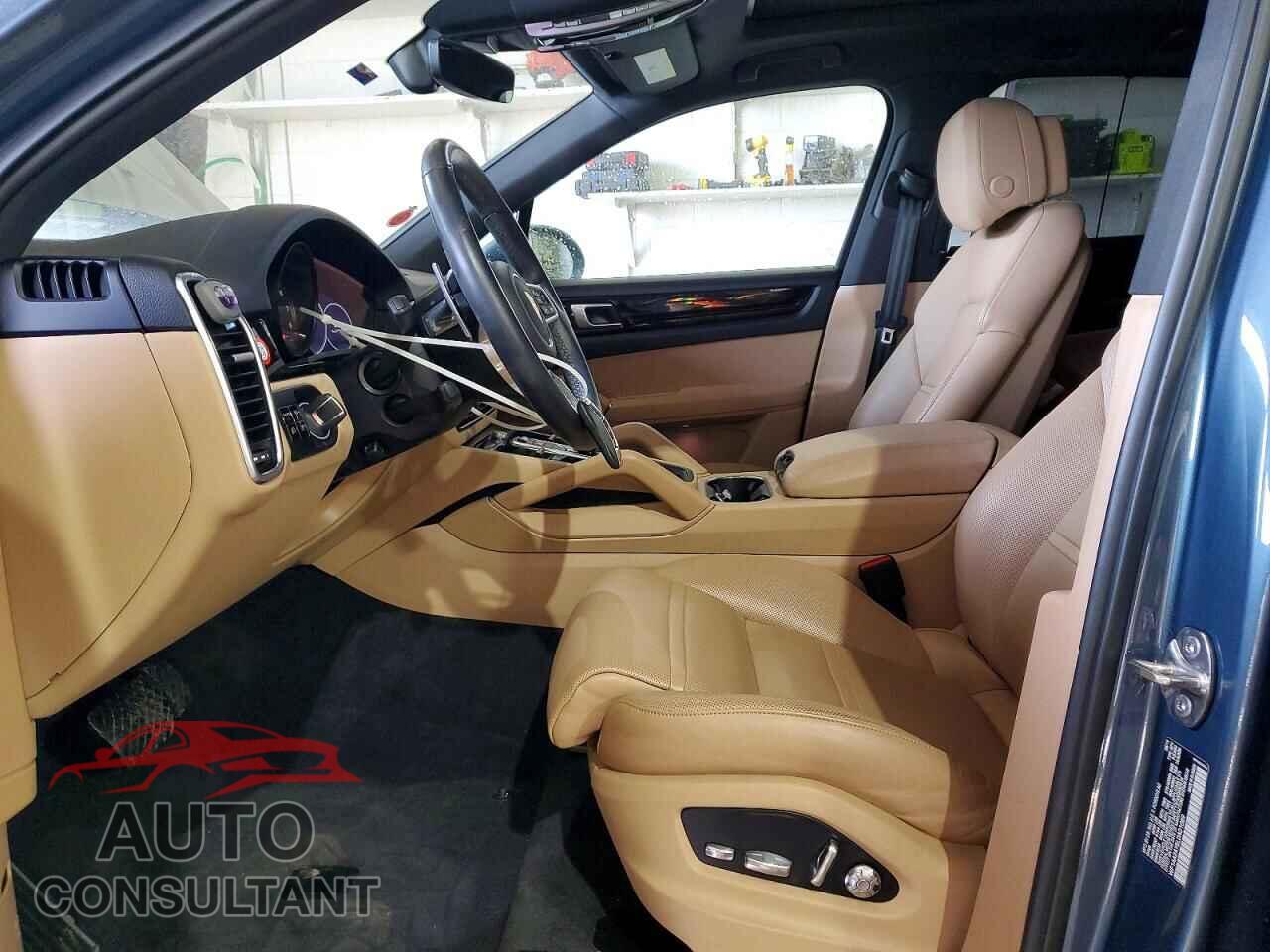 PORSCHE CAYENNE 2020 - WP1AA2AY5LDA01089