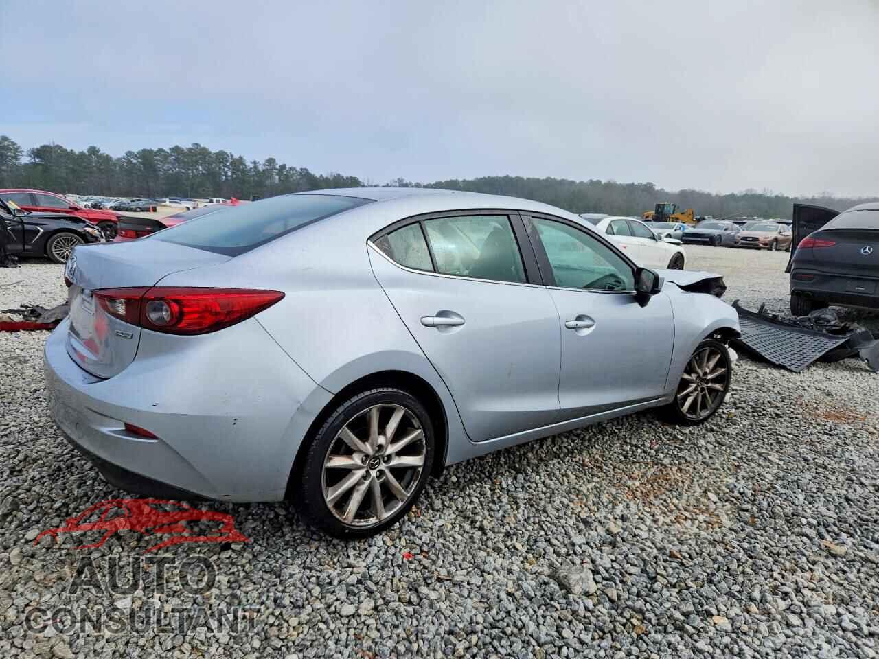 MAZDA 3 2017 - 3MZBN1V74HM108343