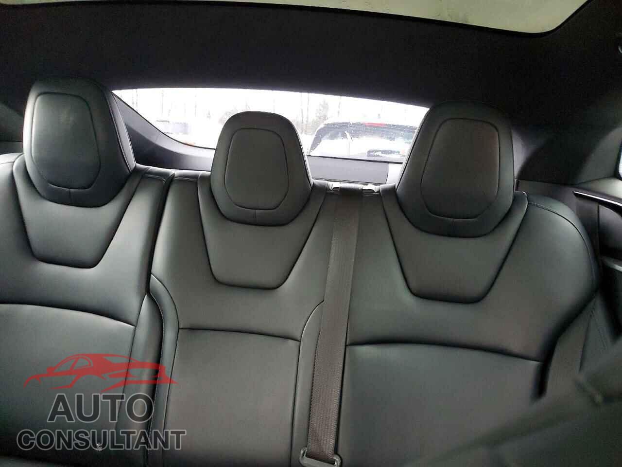 TESLA MODEL S 2017 - 5YJSA1E25HF224786