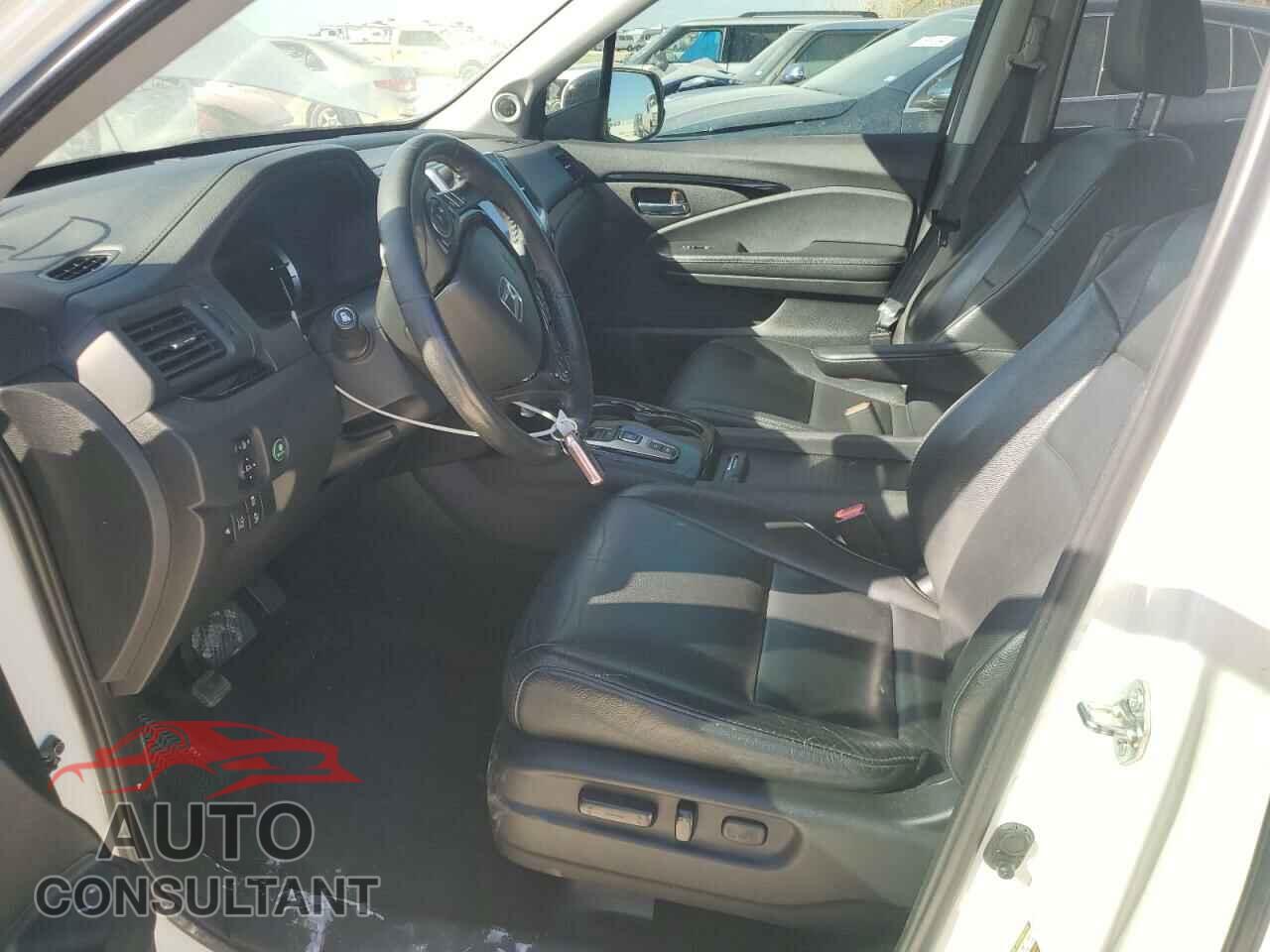 HONDA PILOT 2017 - 5FNYF6H90HB089380