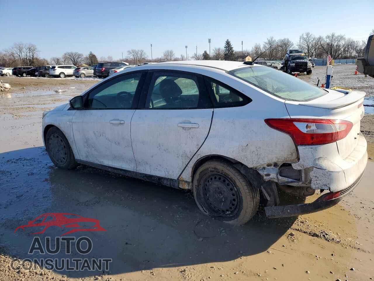 FORD FOCUS 2013 - 1FADP3F2XDL122575