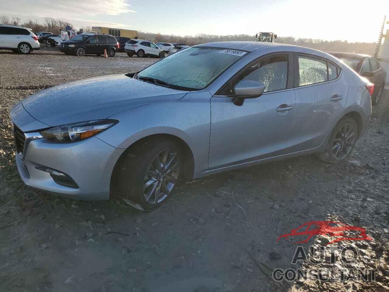 MAZDA 3 2018 - 3MZBN1V38JM215124