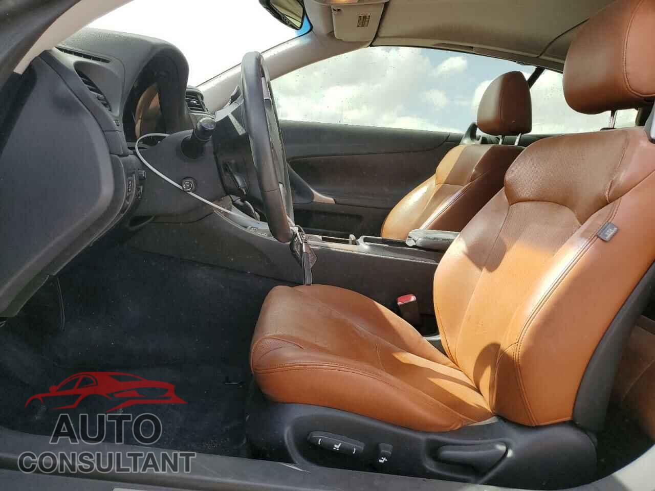 LEXUS IS 2012 - JTHFE2C25C2508766