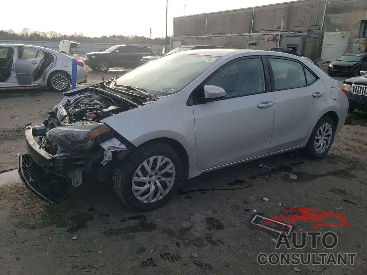 TOYOTA COROLLA 2018 - 2T1BURHE1JC114906
