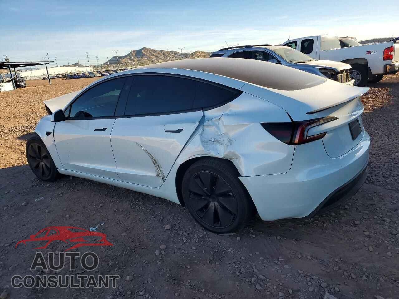 TESLA MODEL 3 2024 - 5YJ3E1EB1RF732943