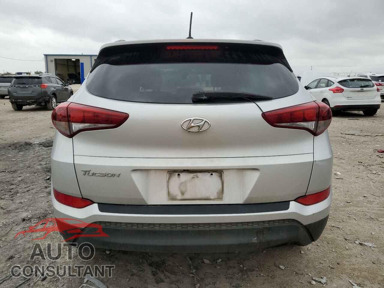 HYUNDAI TUCSON 2017 - KM8J33A43HU327491