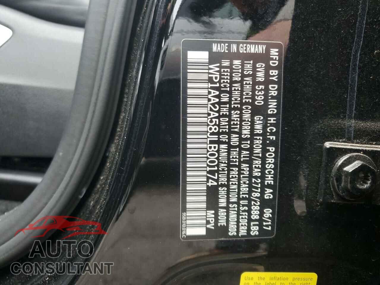 PORSCHE MACAN 2018 - WP1AA2A58JLB00174