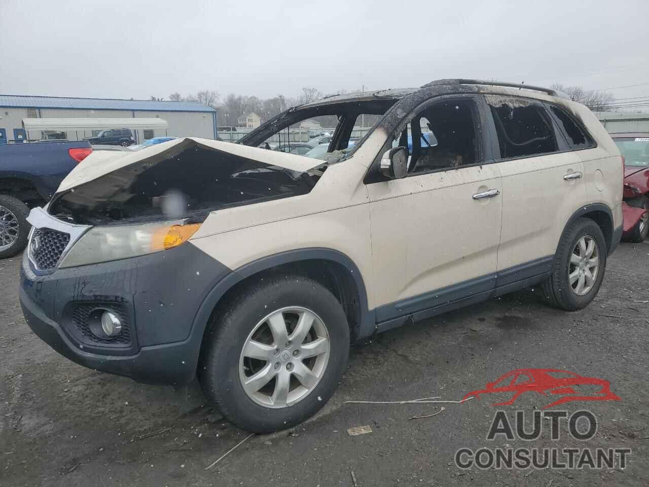 KIA SORENTO 2011 - 5XYKT3A19BG073969