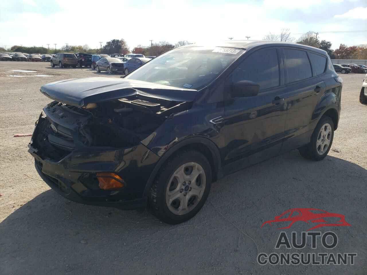 FORD ESCAPE 2017 - 1FMCU0F79HUC24440