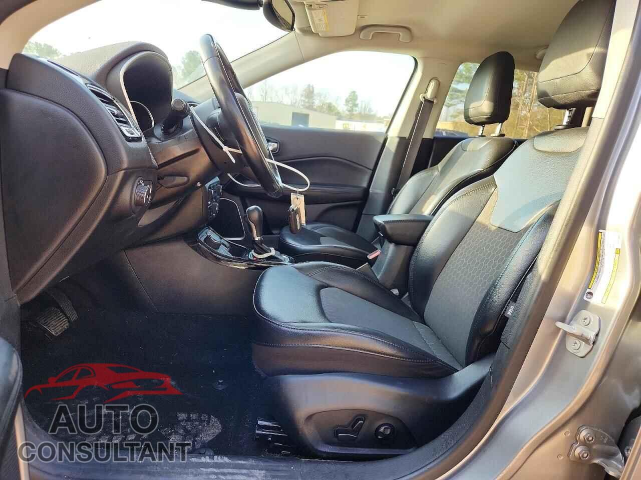 JEEP COMPASS 2019 - 3C4NJDBB6KT826835