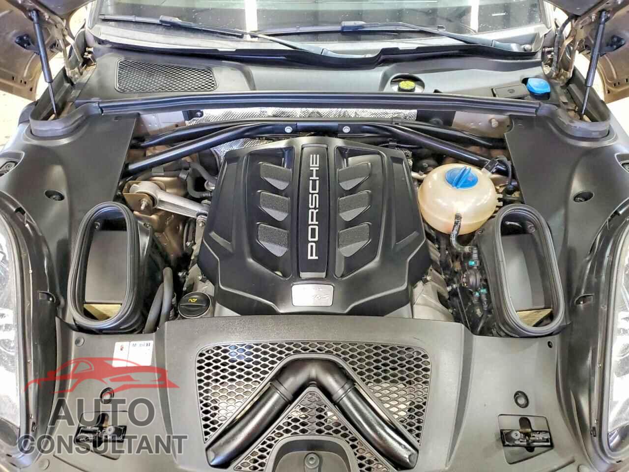 PORSCHE MACAN 2015 - WP1AB2A51FLB58700