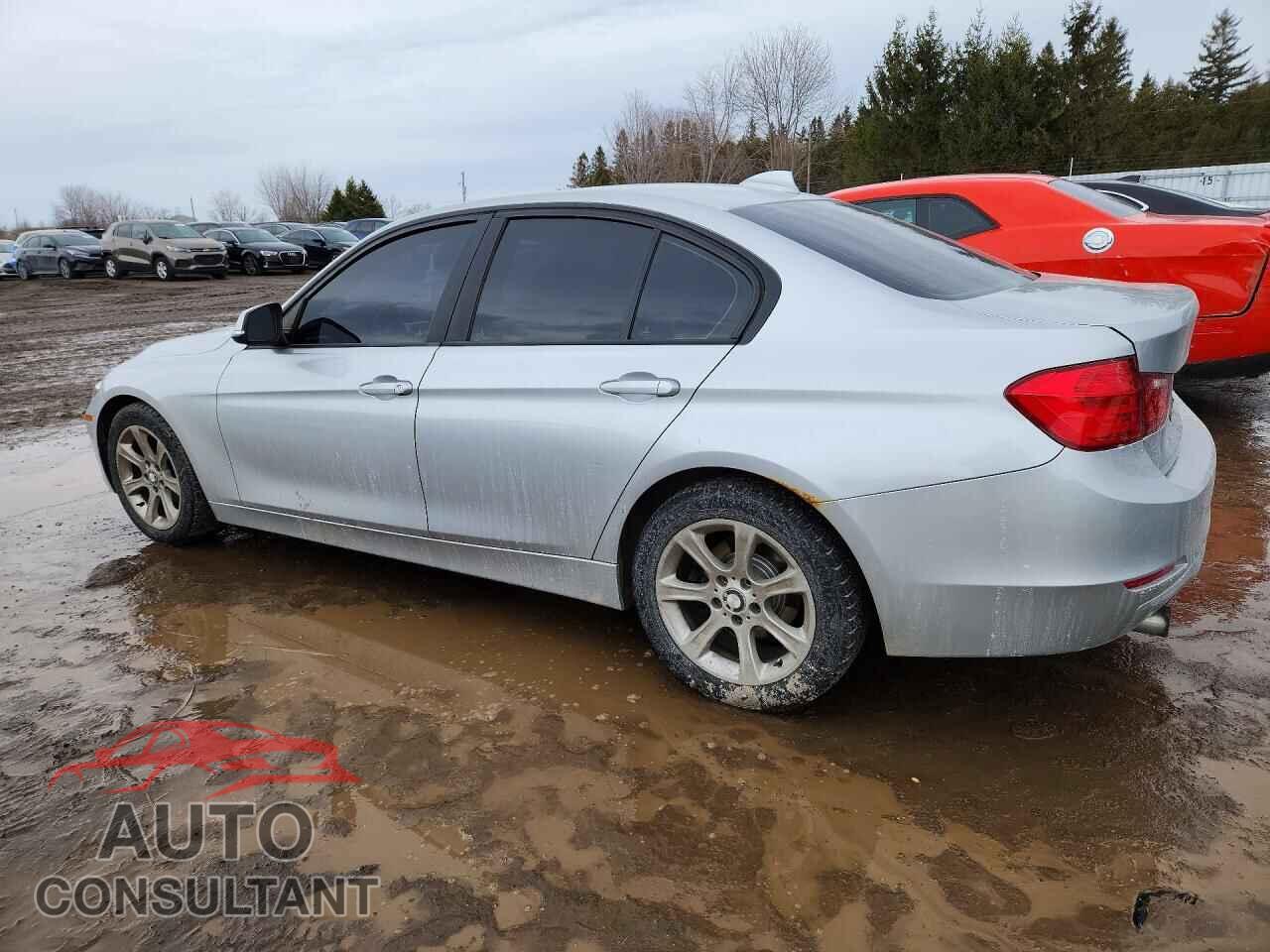 BMW 320 2012 - WBA3B1C50CF078250