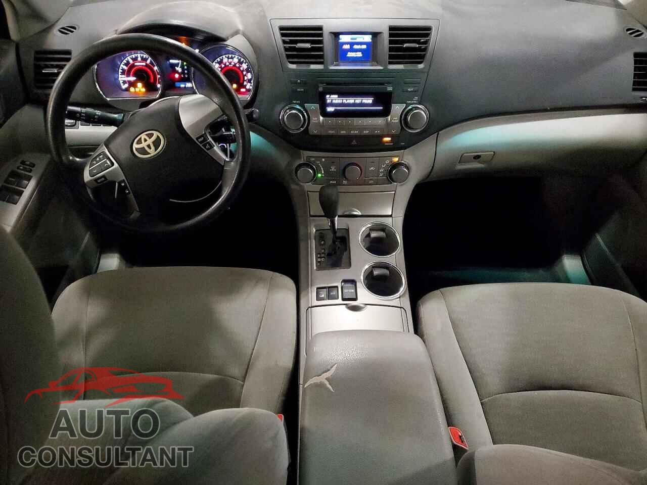TOYOTA HIGHLANDER 2012 - 5TDBK3EH4CS147751