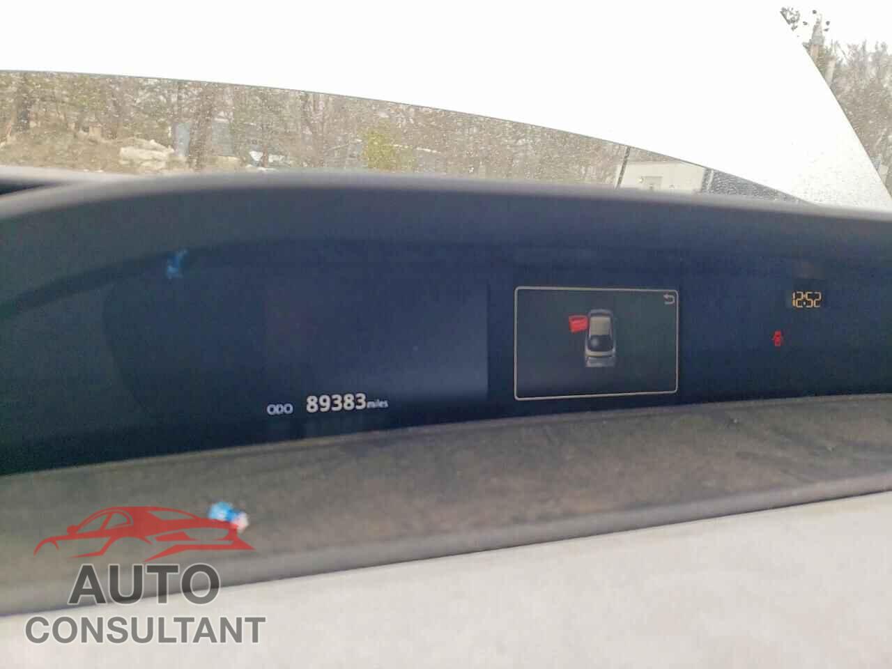 TOYOTA PRIUS 2018 - JTDKARFU8J3549854