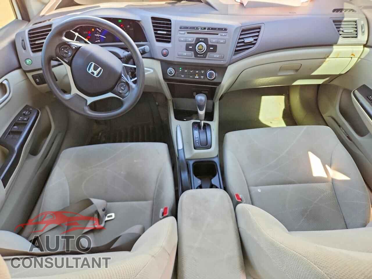 HONDA CIVIC 2012 - 2HGFB2F56CH323604