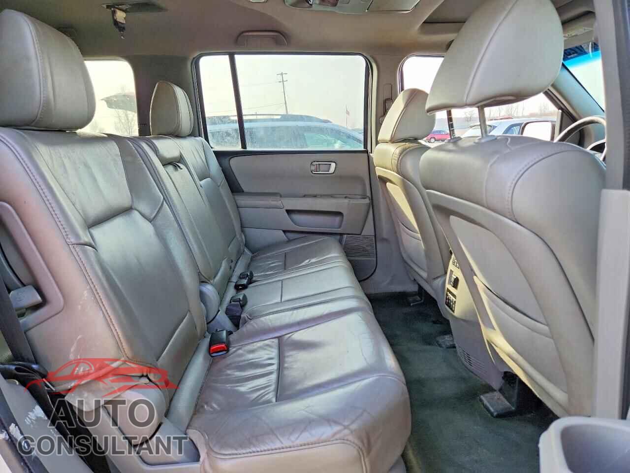 HONDA PILOT 2014 - 5FNYF4H66EB036141