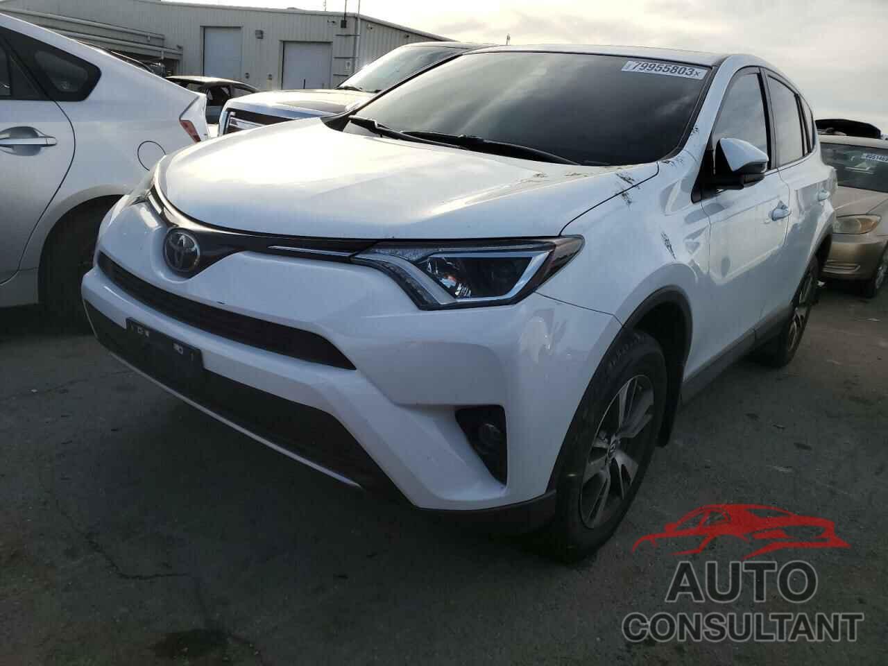 TOYOTA RAV4 2018 - 2T3RFREV8JW811802