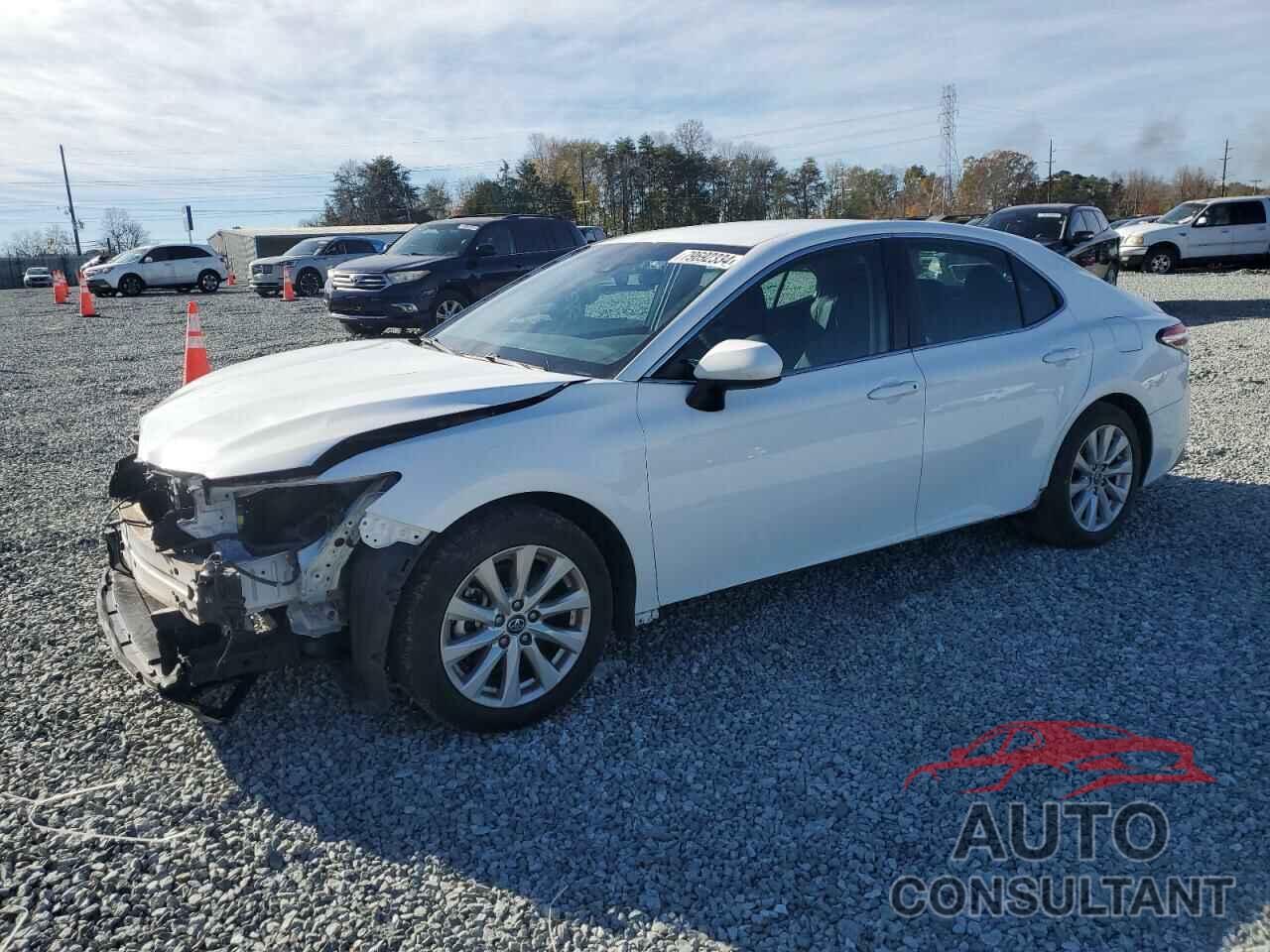 TOYOTA CAMRY 2018 - 4T1B11HK6JU602585
