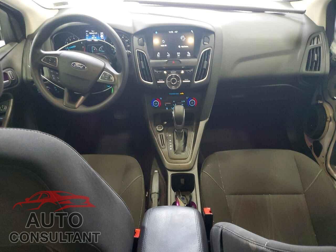 FORD FOCUS 2017 - 1FADP3M25HL213049
