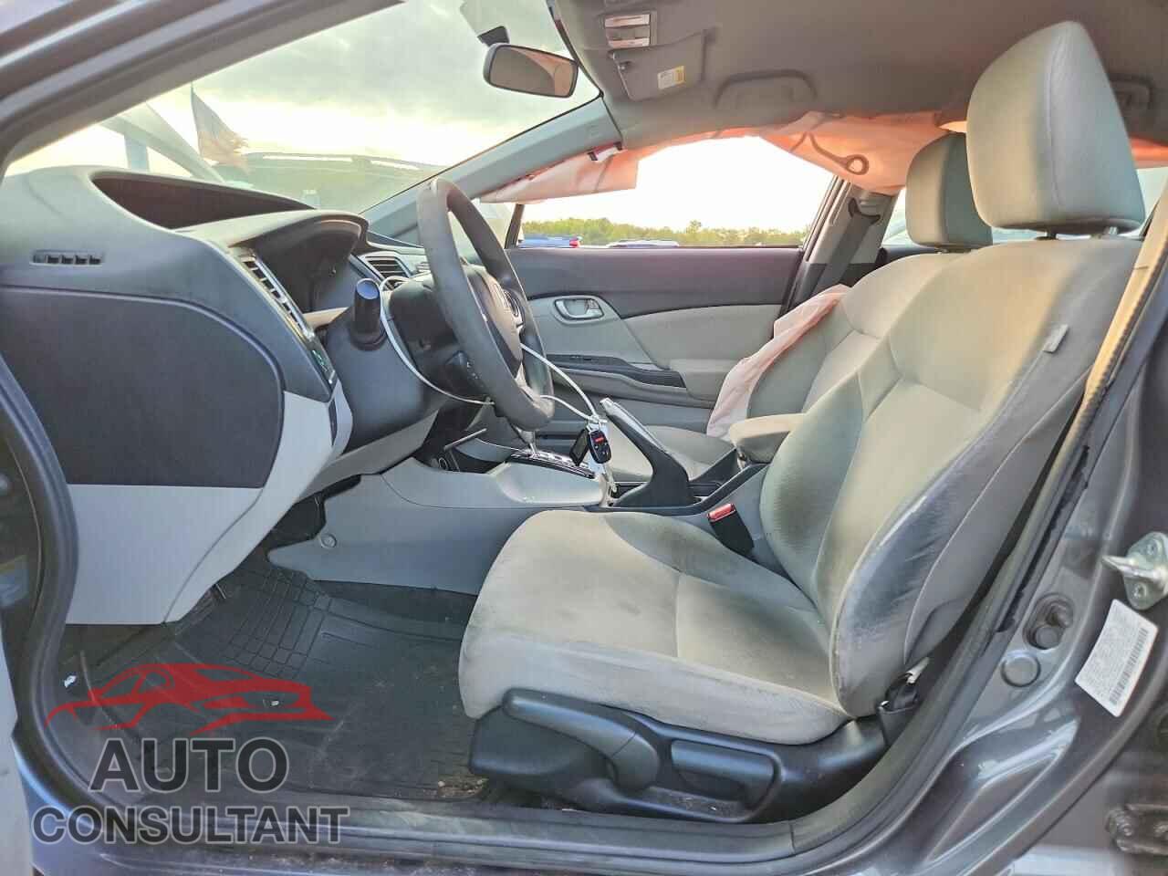 HONDA CIVIC 2013 - 2HGFB2F50DH598564