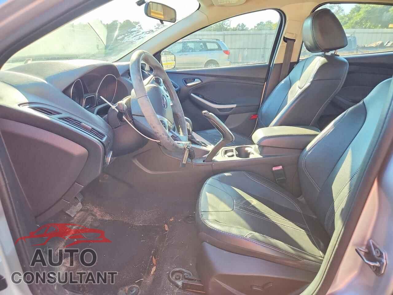 FORD FOCUS 2013 - 1FADP3F22DL320311