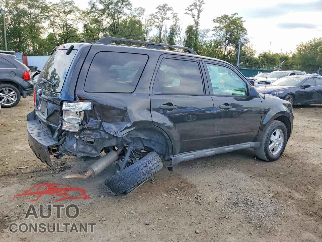 FORD ESCAPE 2011 - 1FMCU0D74BKC59652
